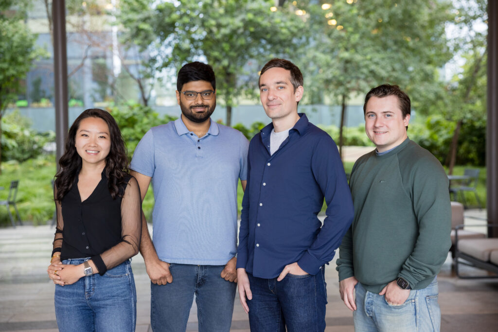 Introducing Sphinx. We’re redefining how AI interacts with data.